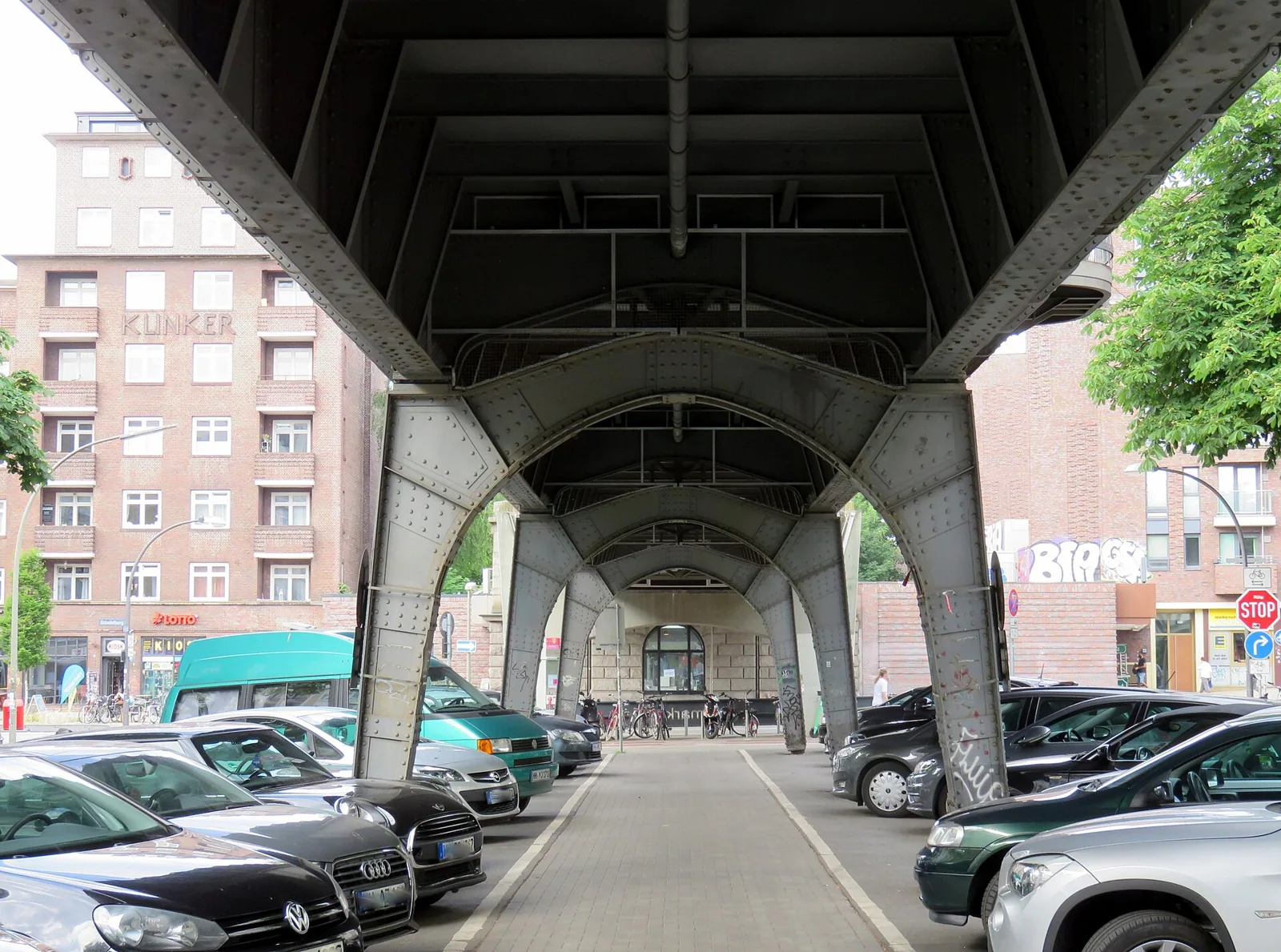 Wochenmarkt Hamburg Isemarkt – Bild zum Beitrag Die 6 schönsten Wochenmärkte Hamburgs - We Love Hamburg