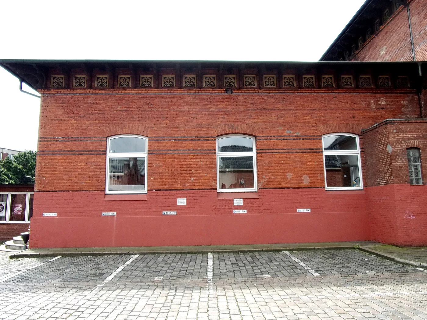 Halle der Schanzenhöfe mit Backsteinfassade