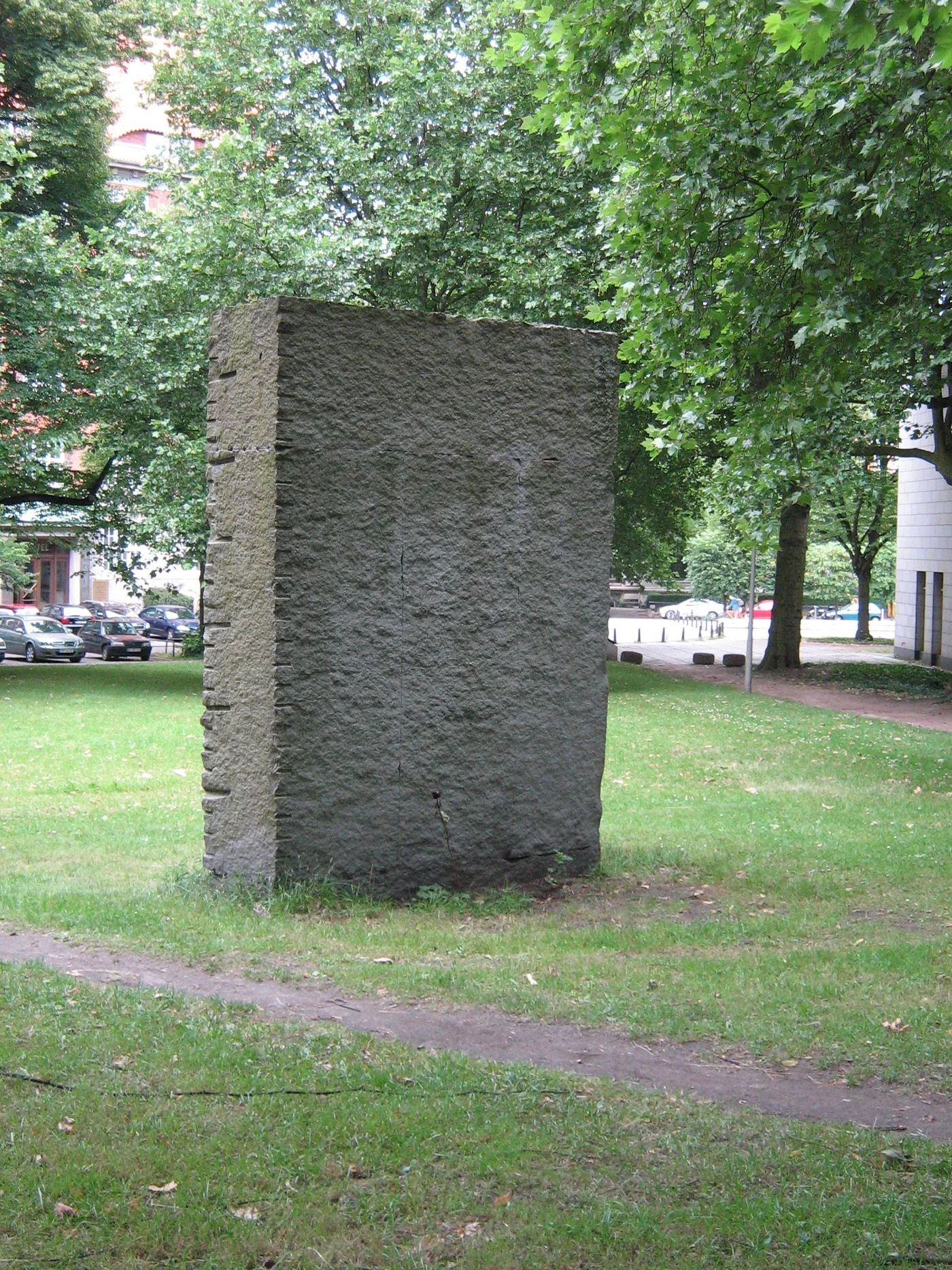 Mahnmal auf der Moorweide zur Erinnerung an die jüdischen Deportierten