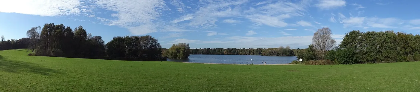 Panoramablick über den Öjendorfer Park in Richtung See
