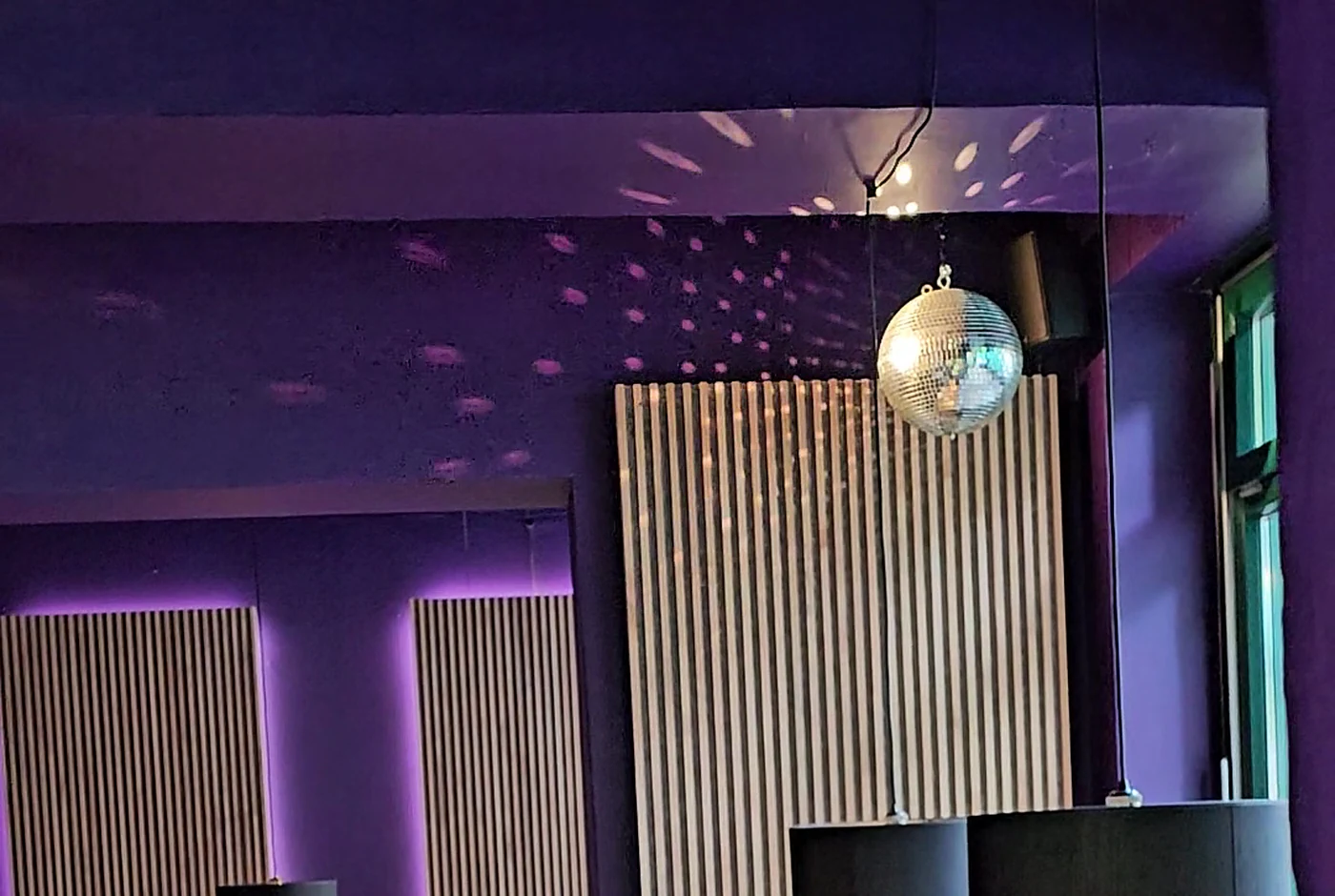place-auster-bar.webp