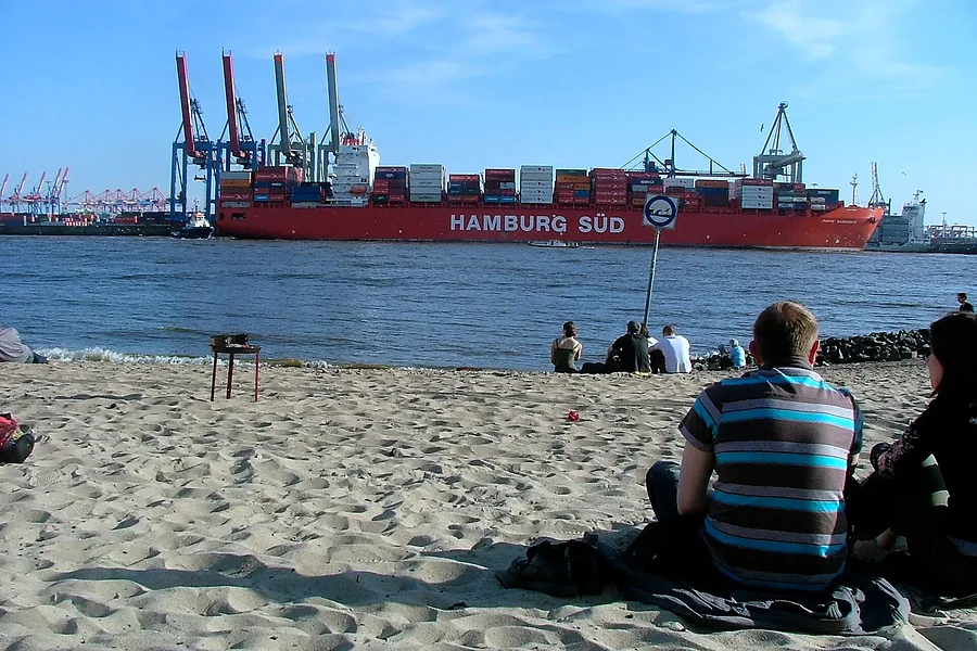 place-elbstrand-ovelgonne.webp