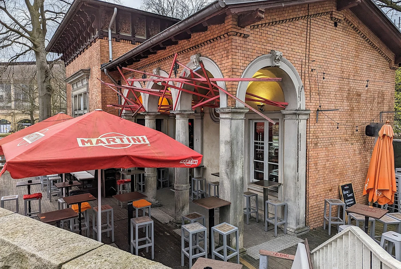 place-sands-bar.webp