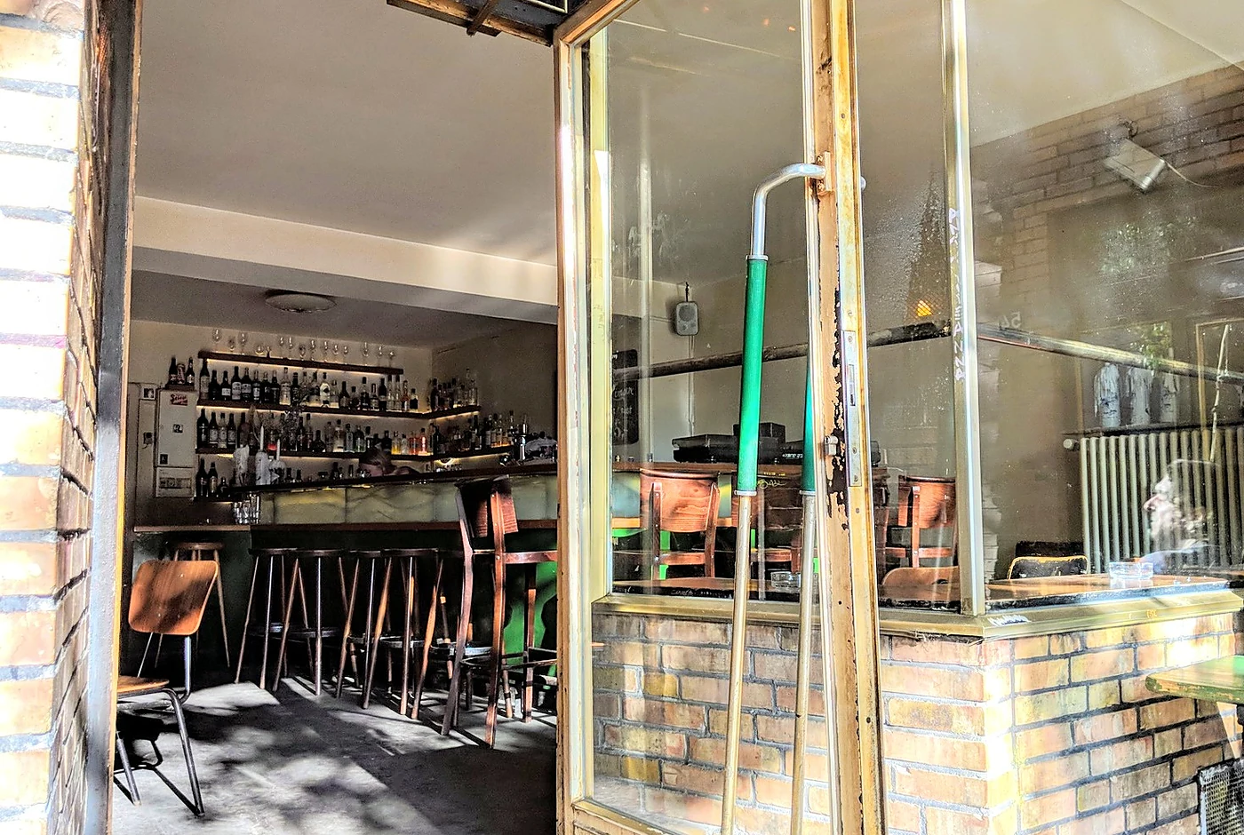 place-toast-bar.webp