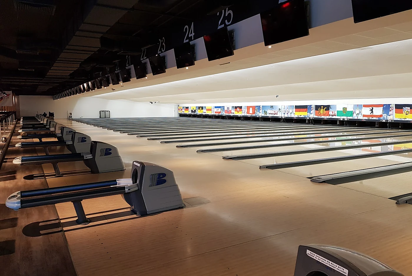 place-u-s-fun-bowling.webp