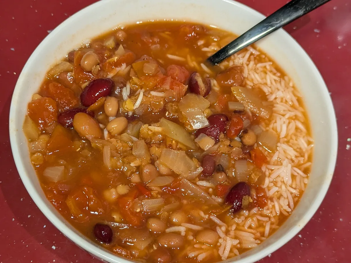 Schale Suppe mit Einlage